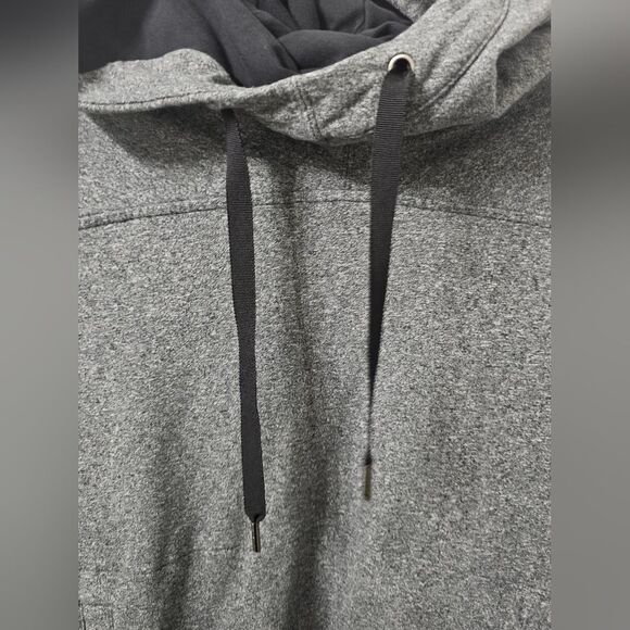Lululemon dark gray hooded sweatshirt size 6 excellent condition - Picture 2 of 5